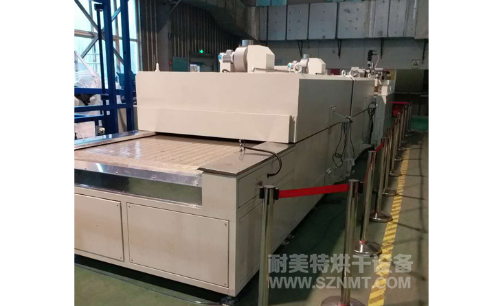 汽車(chē)內飾件軟化隧道爐烘干線(xiàn) 汽車(chē)內飾件軟化隧道爐烘干線(xiàn)