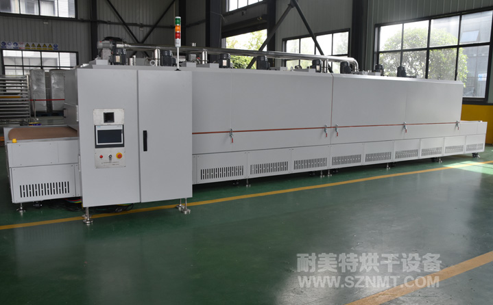 汽車(chē)內飾件隧道爐烘干線(xiàn)